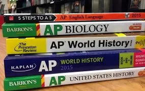 2025最新AP备考资源大全 | 26科AP历年真题+24/25巴朗教材合集+5 Steps to a 5教材合集+机考模拟｜深度对比IB/A-Level